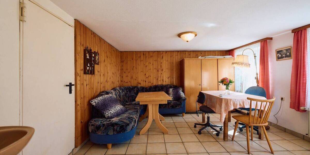 Einfamilienhaus Deißlingen - 5 Zimmer, 135 m&sup2;, 148.500&euro; | Angebot:26015843