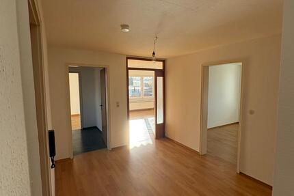 Wohnung Villingen-Schwenningen Schwenningen - 3.5 Zimmer, 90 m&sup2;, 850&euro; | Angebot:24839458