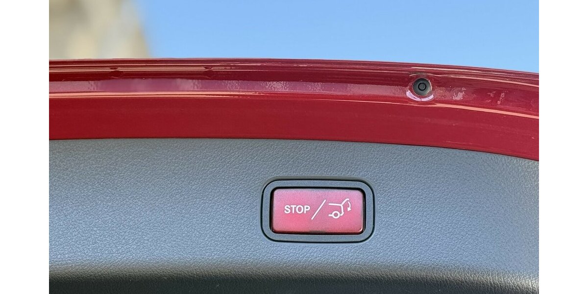 Mercedes-Benz GLC 300 d AMG/PANORAMA/4-MATIC/NAVI/MBUX/1.HAND 39.620 km 52.900 &euro; Villingen-Schwenningen 78054