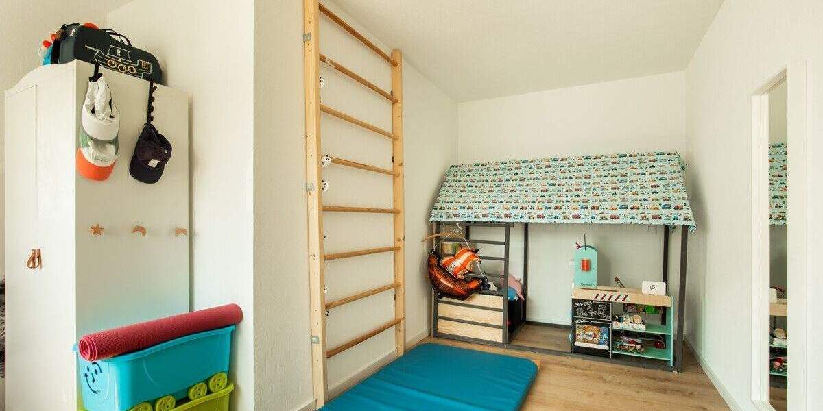 Einfamilienhaus Friedenweiler / Rötenbach Rötenbach - 7 Zimmer, 194 m&sup2;, 825.000&euro; | Angebot:25772009