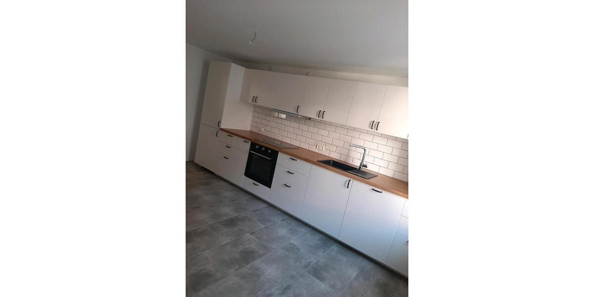 Etagenwohnung Sankt Georgen im Schwarzwald - 4 Zimmer, 128 m&sup2;, 1.000&euro; | Angebot:26587028