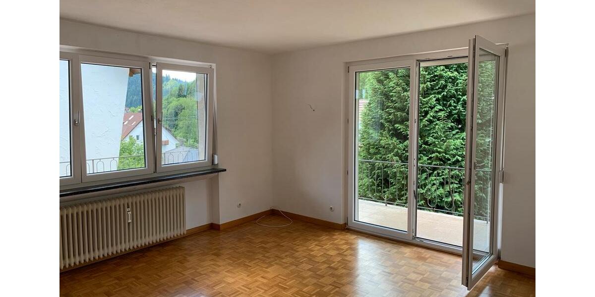 Erdgeschoßwohnung Schiltach - 2.5 Zimmer, 85 m&sup2;, 940&euro; | Angebot:23925561