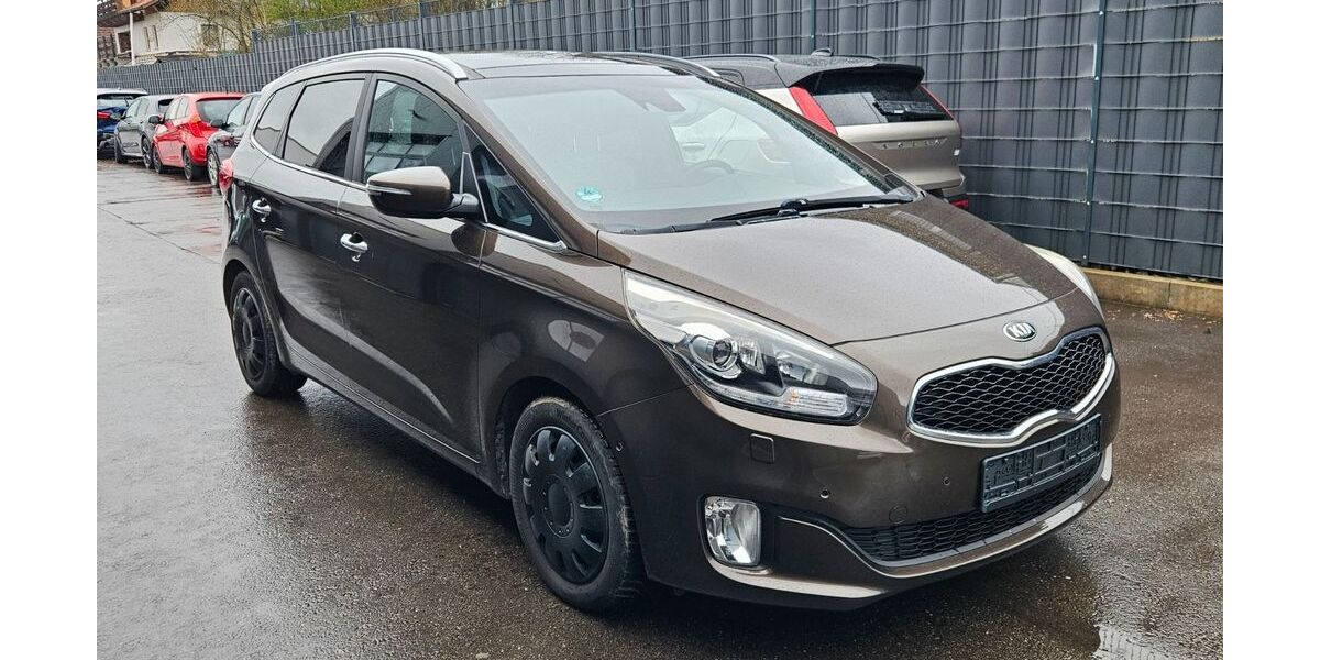Kia Carens 159.000 km 8.450 &euro; Aldingen 78554