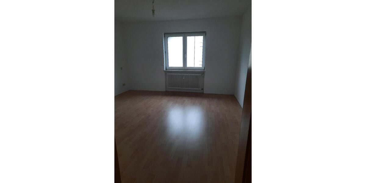 Etagenwohnung Bad Dürrheim - 2 Zimmer, 65 m&sup2;, 880&euro; | Angebot:24295251