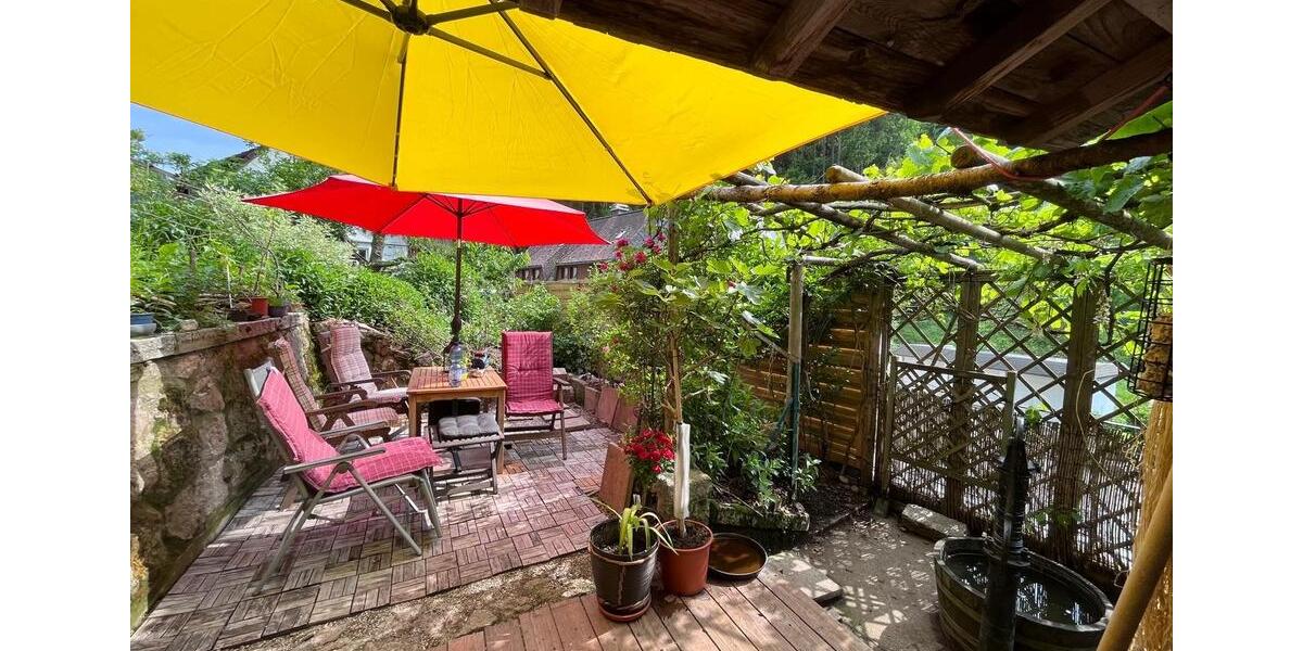 Einfamilienhaus Triberg im Schwarzwald - 4 Zimmer, 160 m&sup2;, 275.000&euro; | Angebot:25838539