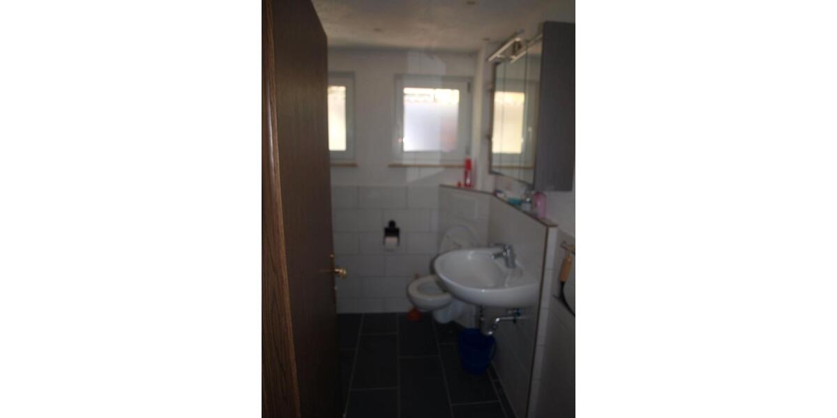 Erdgeschoßwohnung Tuttlingen - 1 Zimmer, 90 m&sup2;, 750&euro; | Angebot:26662149