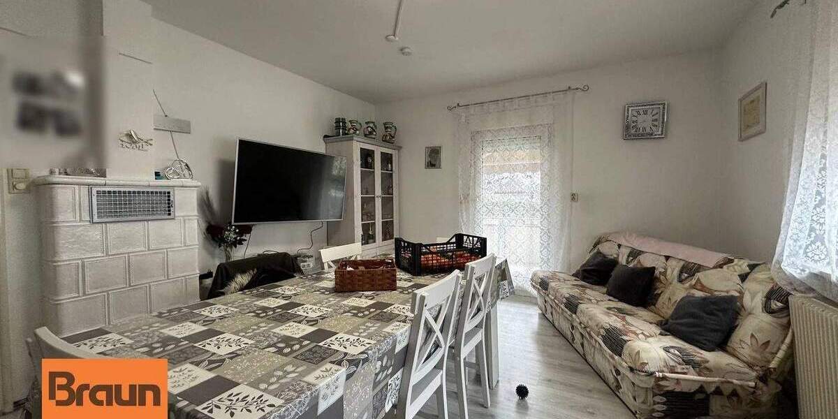 Mehrfamilienhaus, Wohnhaus Villingen-Schwenningen Schwenningen - 9 Zimmer, 214 m&sup2;, 420.000&euro; | Angebot:25862753