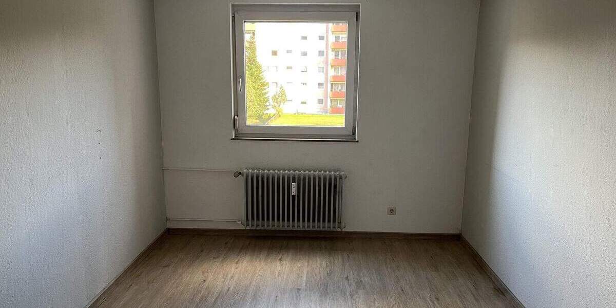 Etagenwohnung Tuttlingen - 4 Zimmer, 101 m&sup2;, 219.000&euro; | Angebot:25815680