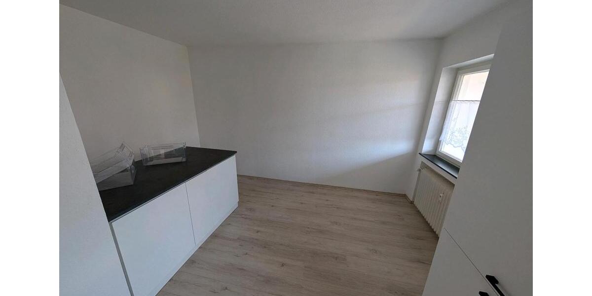 Etagenwohnung Bad Dürrheim - 3 Zimmer, 100 m&sup2;, 1.000&euro; | Angebot:25943001