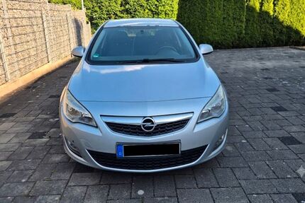Opel Astra 159.000 km 2.899 &euro; Deißlingen 78652