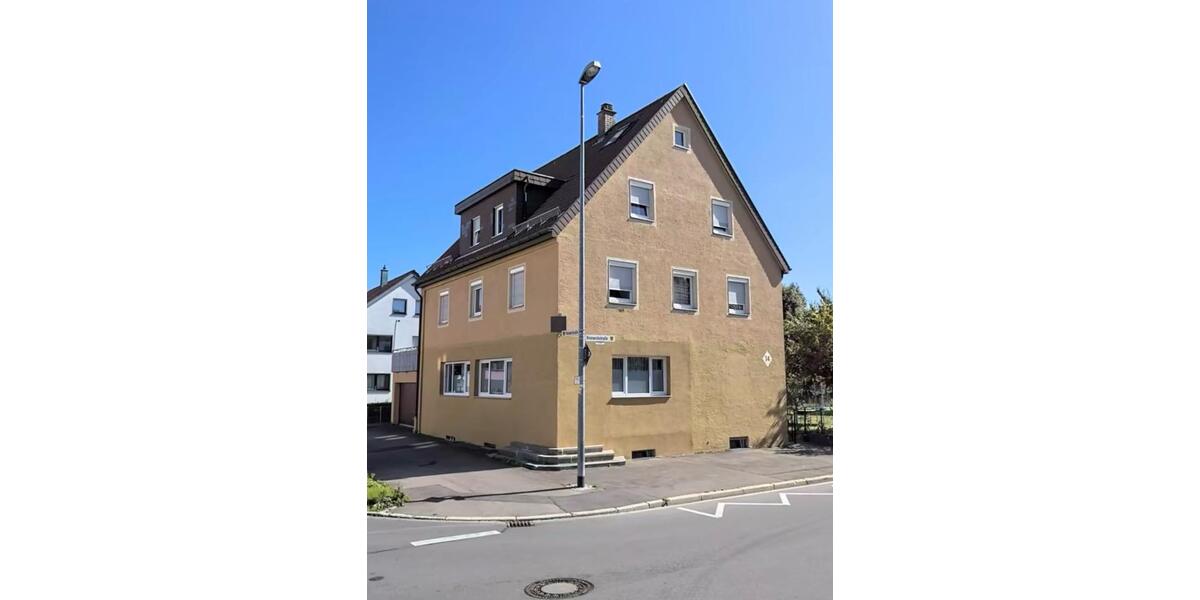 Dachgeschoßwohnung Trossingen - 4.5 Zimmer, 100 m&sup2;, 900&euro; | Angebot:23595540