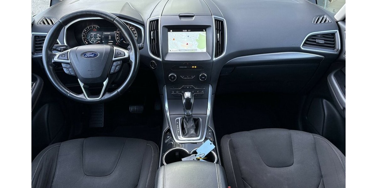 Ford S-Max 2.0 TDCI TITANIUM/7-SITZER/NAVI/AUTOMATIK 170.784 km 11.900 &euro; Villingen-Schwenningen 78054