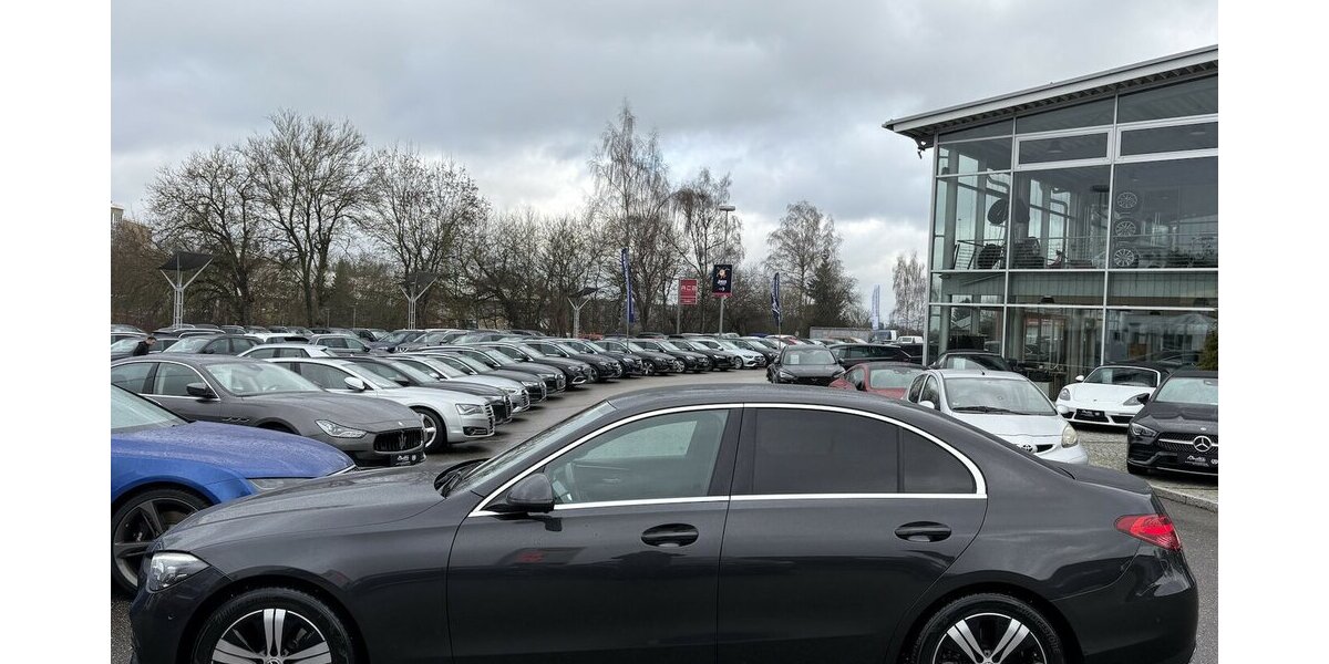 Mercedes-Benz C 200 d/AVANTGARDE/KAMERA/BURMESTER/LED/1.HAND 85.974 km 30.900 &euro; Villingen-Schwenningen 78054