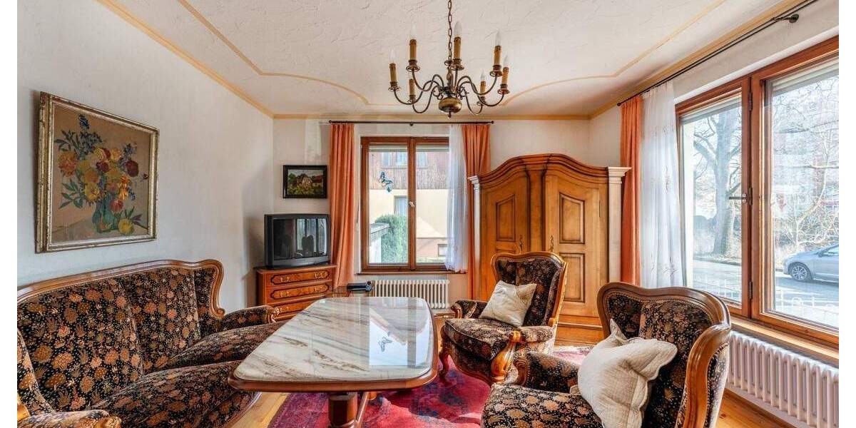 Mehrfamilienhaus, Wohnhaus Villingen-Schwenningen Villingen - 8 Zimmer, 162 m&sup2;, 369.000&euro; | Angebot:25698695