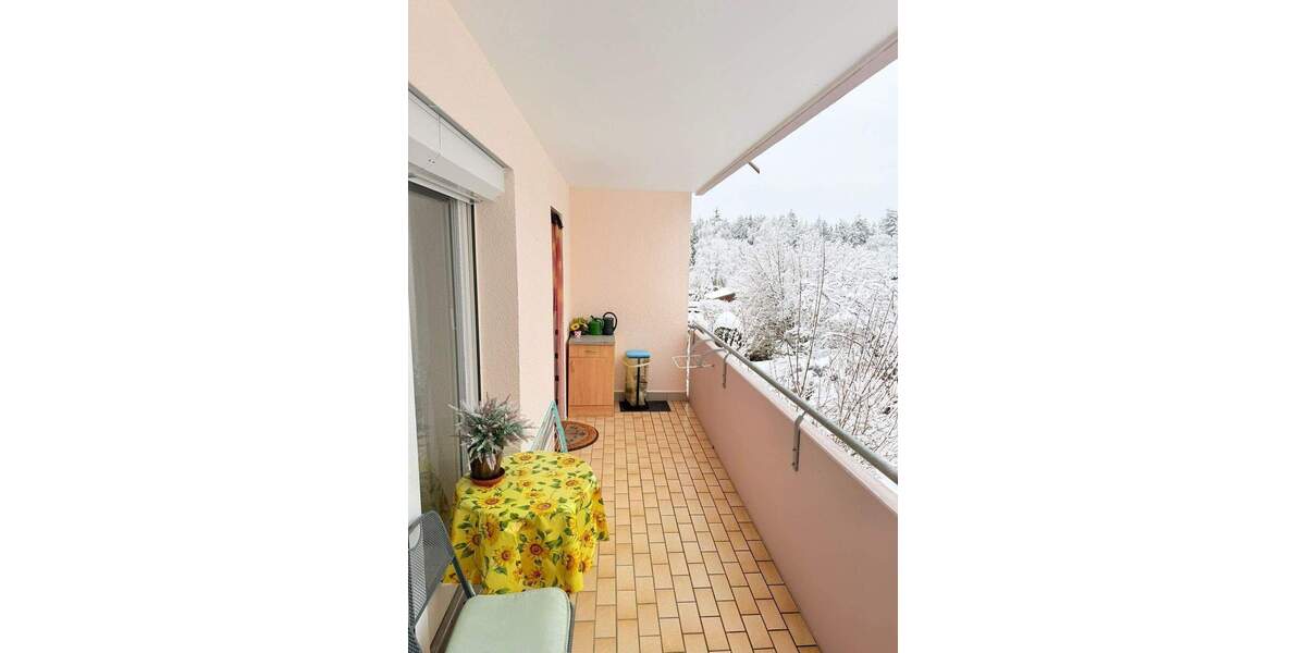 Etagenwohnung Sankt Georgen im Schwarzwald Stadtgebiet - 2 Zimmer, 73 m&sup2;, 125.000&euro; | Angebot:25675874