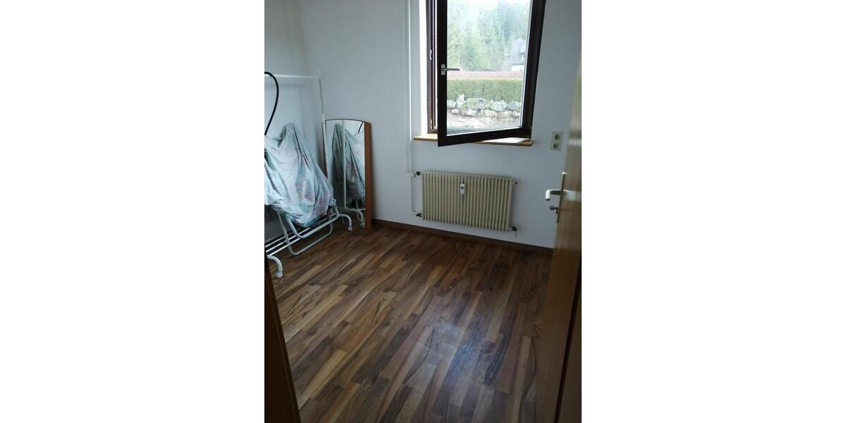 Etagenwohnung Vöhrenbach - 2.5 Zimmer, 68 m&sup2;, 500&euro; | Angebot:24943886