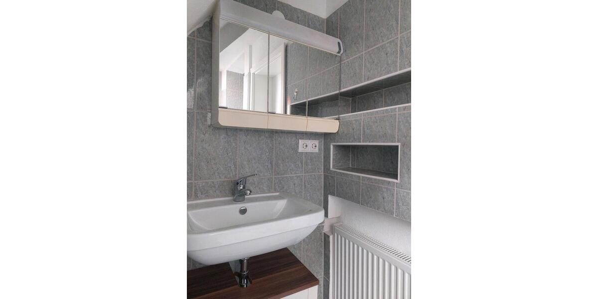 Dachgeschoßwohnung Spaichingen - 3 Zimmer, 68 m&sup2;, 850&euro; | Angebot:26519382
