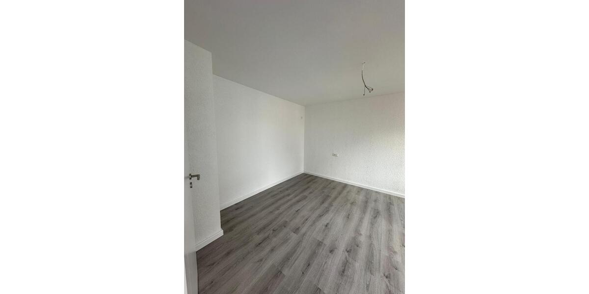 Etagenwohnung Tuttlingen - 2 Zimmer, 65 m&sup2;, 700&euro; | Angebot:24733551