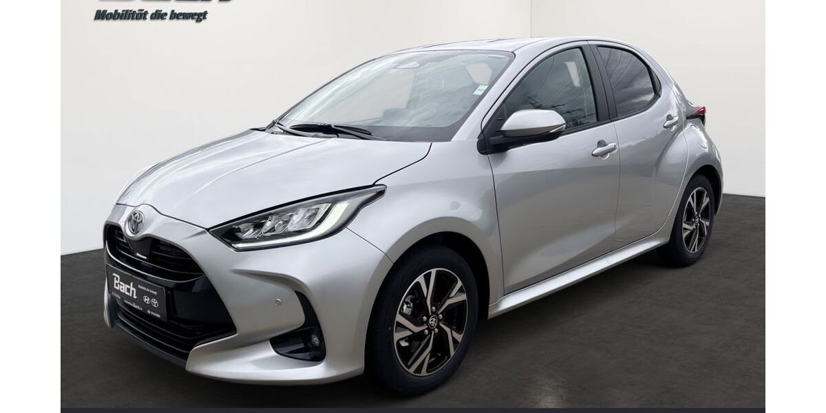 Toyota Yaris 6.000 km 23.870 &euro; Villingen-Schwenningen 78048