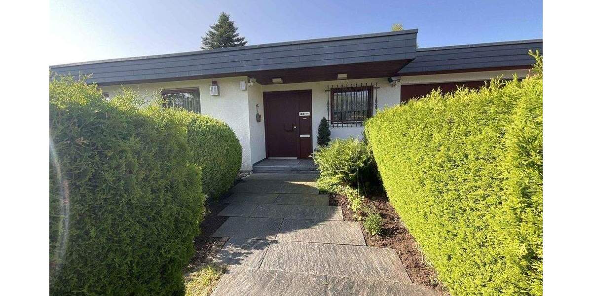 Bungalow Villingen-Schwenningen Villingen - 1 Zimmer, 315 m&sup2;, 698.000&euro; | Angebot:25685285