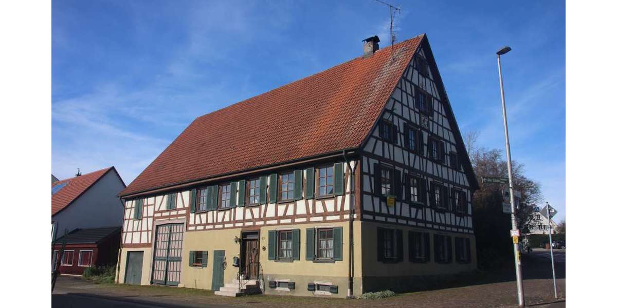 Einfamilienhaus Aldingen - 7 Zimmer, 170 m&sup2;, 440.000&euro; | Angebot:23812327