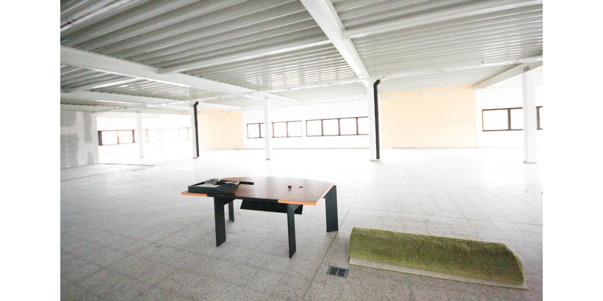 Gewerbeobjekt Villingen-Schwenningen Schwenningen - 133&euro; | Angebot:9537667