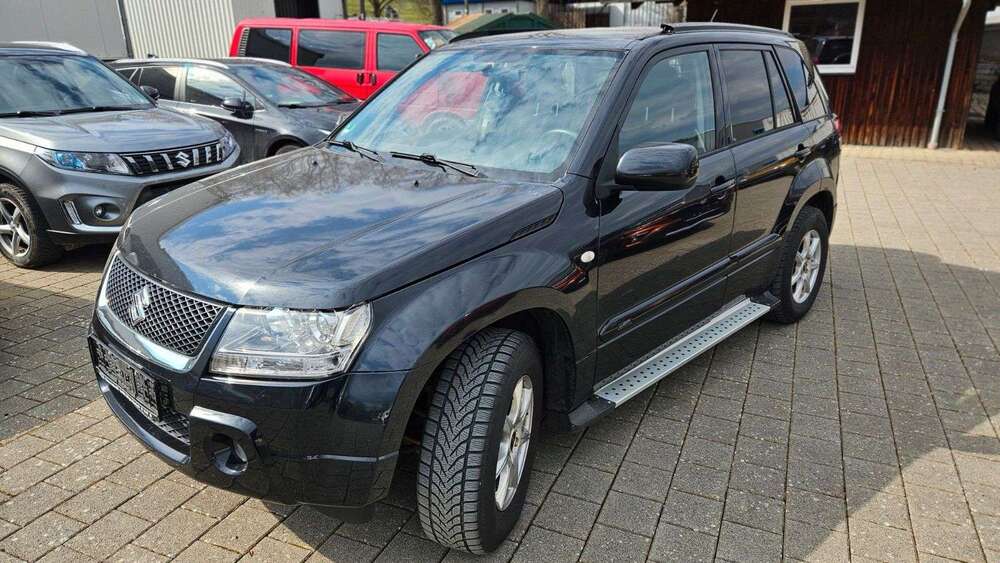 Suzuki Grand Vitara 195.000 km 4.700 &euro; Seitingen-Oberflacht 78606