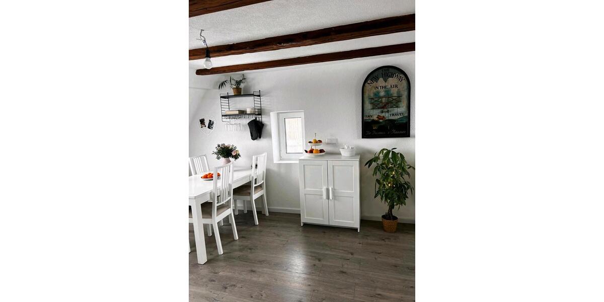 Dachgeschoßwohnung Tuningen - 2 Zimmer, 61 m&sup2;, 1.170&euro; | Angebot:26387741