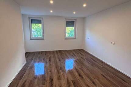 Wohnung Tuttlingen - 3 Zimmer, 95 m&sup2;, 1.000&euro; | Angebot:26552039
