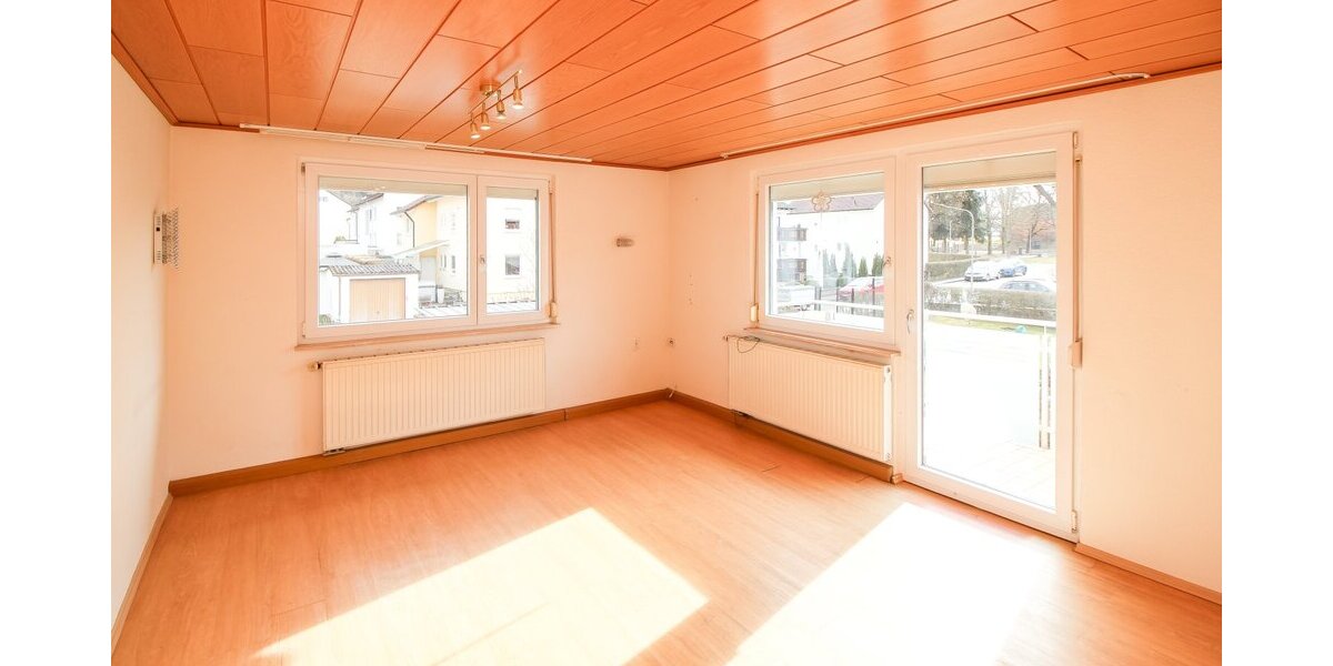 Lichtdurchflutete 4-Zimmer-Wohnung mit Balkon in Rottweil - Etagenwohnung Rottweil | Angebot:25126613
