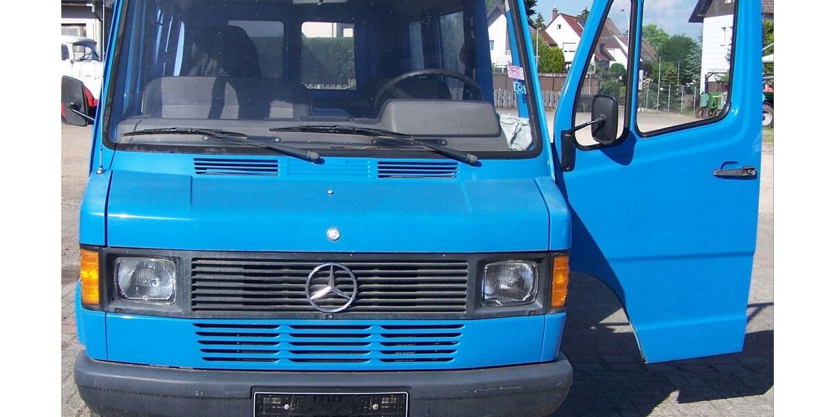 Mercedes-Benz Andere 153.000 km 10.500 &euro; Mönchweiler 78087