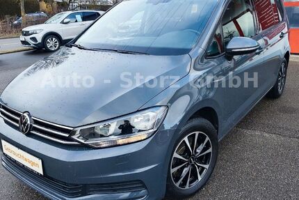 VW Touran 52.990 km 28.590 &euro; Dunningen 78655