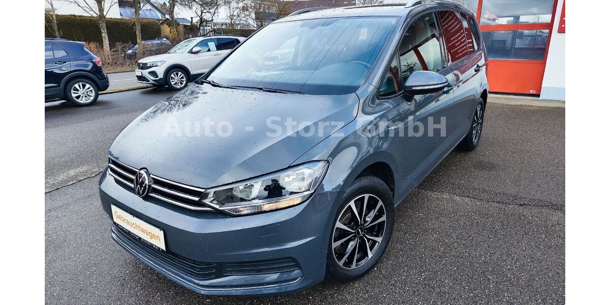 VW Touran 52.990 km 28.590 &euro; Dunningen 78655