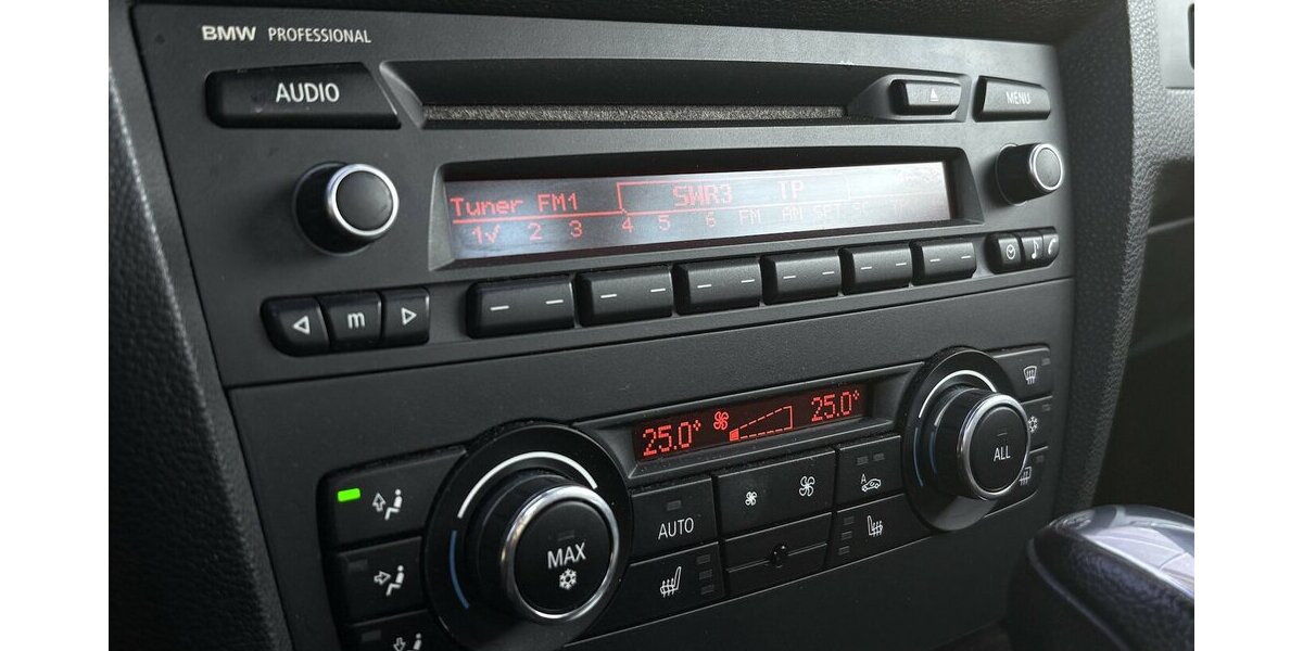 BMW 330d Cabrio HARMAN-KARDON/NAVI/CARPLAY/STANDHZ 152.513 km 16.900 &euro; Villingen-Schwenningen 78054