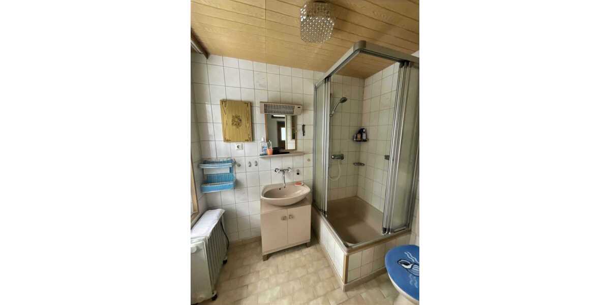 Einfamilienhaus Schömberg - 7 Zimmer, 180 m&sup2;, 178.000&euro; | Angebot:25692860