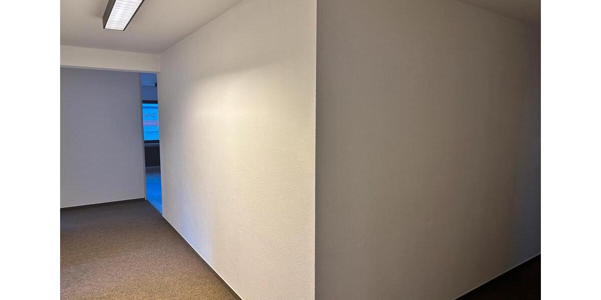 Gewerbeobjekt Villingen-Schwenningen Schwenningen - 2.850&euro; | Angebot:24522564