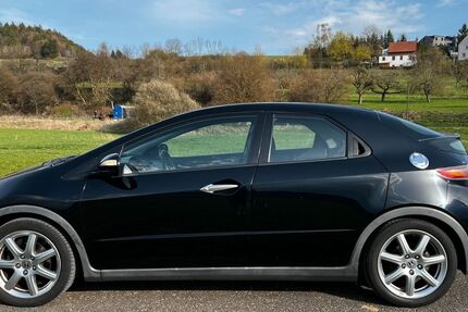 Honda Civic 253.000 km 2.000 &euro; Tuttlingen-Nendingen 78532