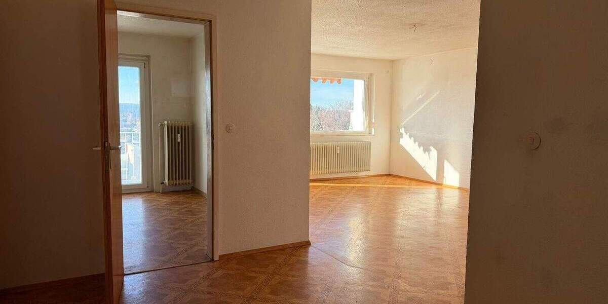 Etagenwohnung Villingen-Schwenningen Villingen - 3 Zimmer, 86 m&sup2;, 175.000&euro; | Angebot:25735194
