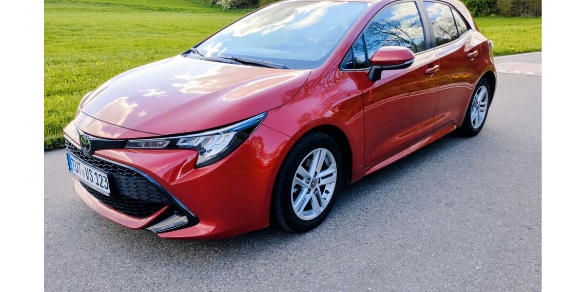 Toyota Corolla 80.000 km 13.490 &euro; Rottweil 78628