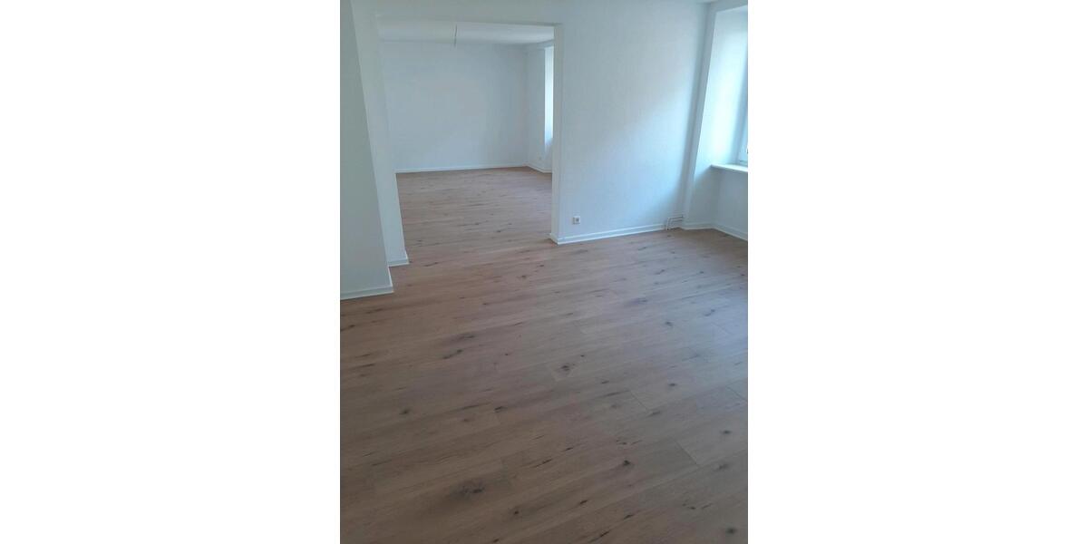 Etagenwohnung Sankt Georgen im Schwarzwald - 4 Zimmer, 128 m&sup2;, 1.000&euro; | Angebot:26587028