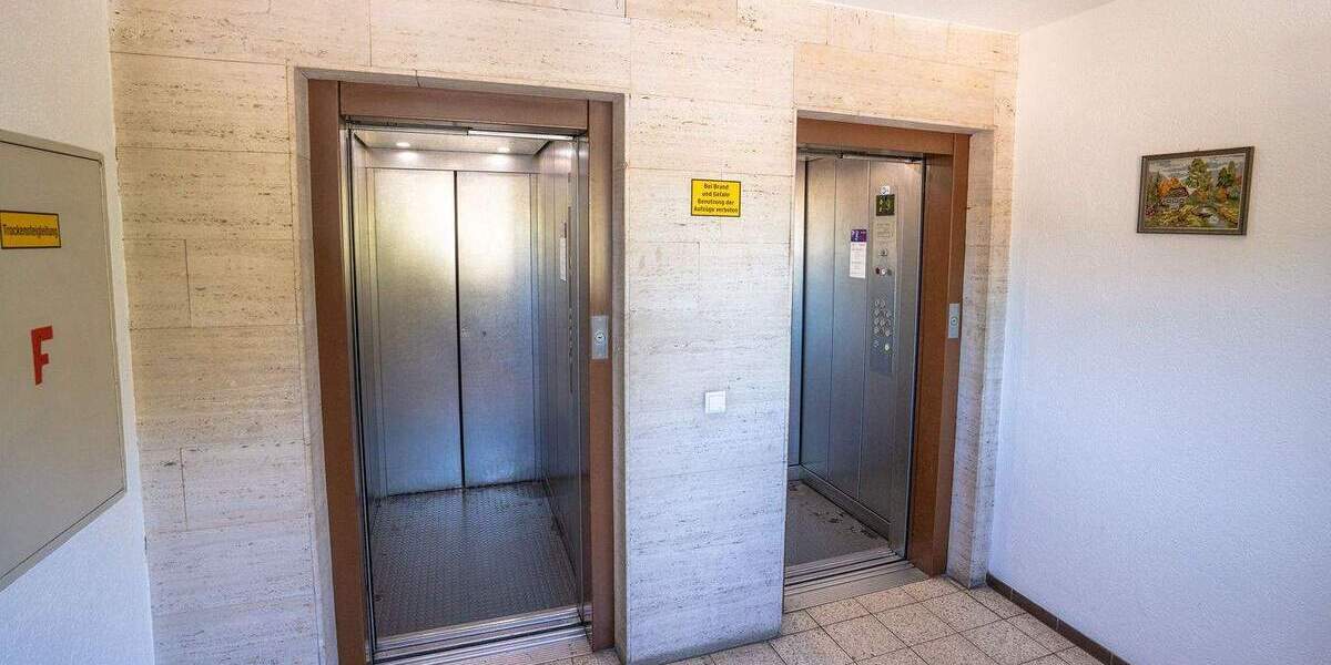 Etagenwohnung Schramberg - 3 Zimmer, 82 m&sup2;, 144.500&euro; | Angebot:25771074