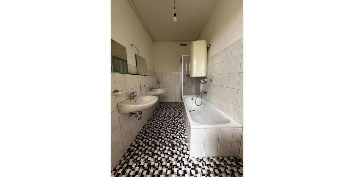 Etagenwohnung Sankt Georgen im Schwarzwald Stadtgebiet - 4 Zimmer, 100 m&sup2;, 800&euro; | Angebot:25674227