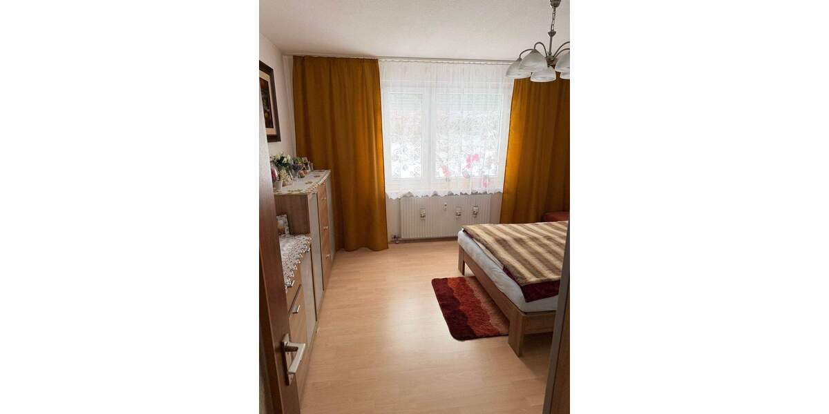 Etagenwohnung Sankt Georgen im Schwarzwald Stadtgebiet - 2 Zimmer, 73 m&sup2;, 125.000&euro; | Angebot:25675874