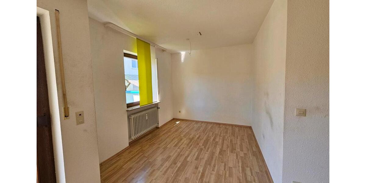 Hochparterre Bad Dürrheim - 2 Zimmer, 65 m&sup2;, 205.000&euro; | Angebot:26803422