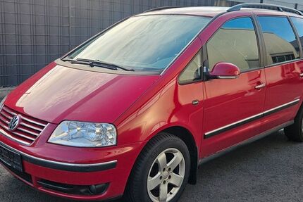 VW Sharan 220.000 km 2.950 &euro; Aldingen 78554