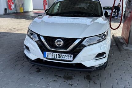 Nissan Qashqai 172.800 km 11.900 &euro; Geisingen 78187