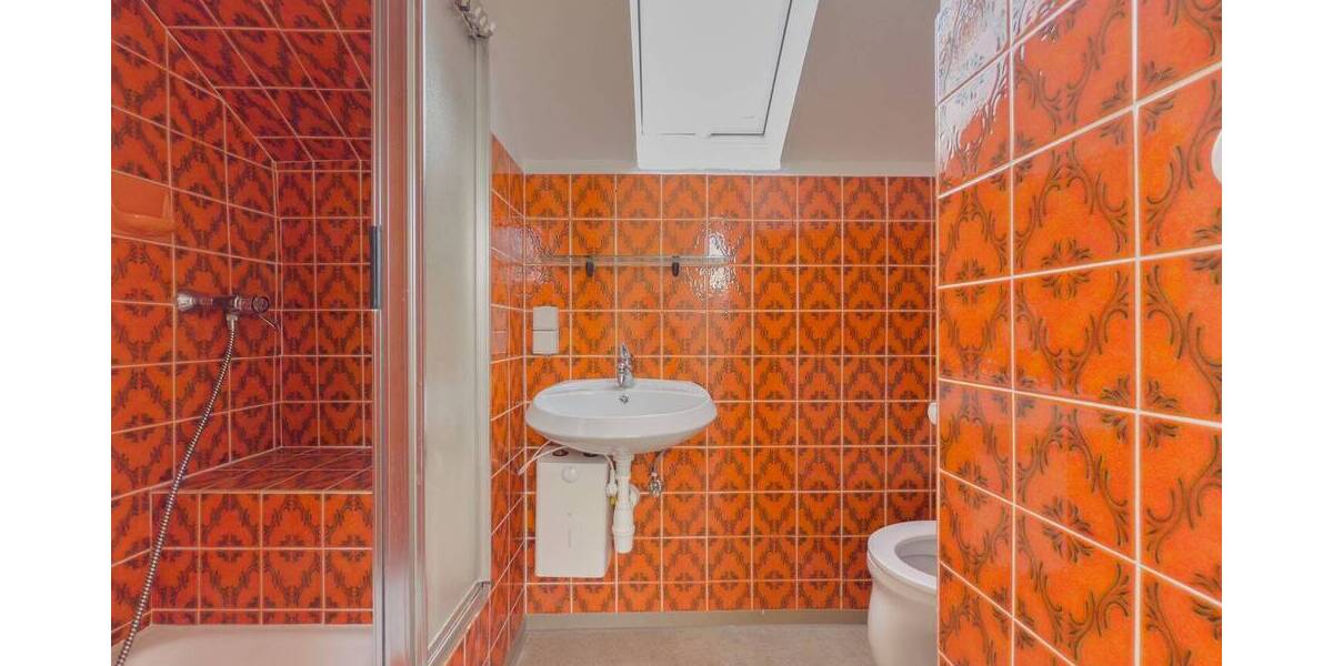 Mehrfamilienhaus, Wohnhaus Deißlingen - 7 Zimmer, 176 m&sup2;, 409.000&euro; | Angebot:25691602