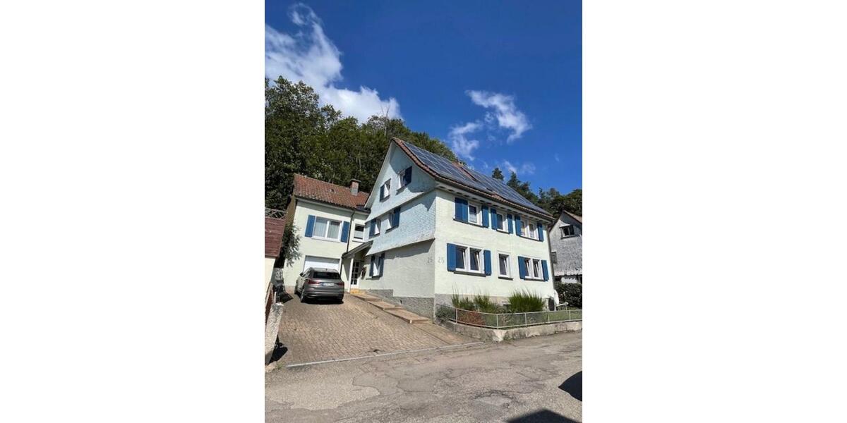Mehrfamilienhaus, Wohnhaus Lenzkirch - 10 Zimmer, 220 m&sup2;, 390.000&euro; | Angebot:25544786