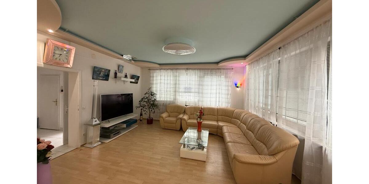 Erdgeschoßwohnung Villingen-Schwenningen Schwenningen - 4.5 Zimmer, 120 m&sup2;, 1.519&euro; | Angebot:25576438