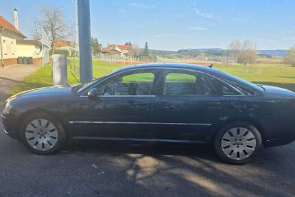 Audi A8 225.000 km 9.999 &euro; Aldingen 78554